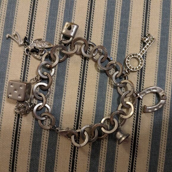 GUC Vintage 90s Chunky Statement Charm Bracelet - Picture 1 of 8